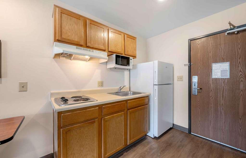 Extended Stay America Select Suites - Orlando - East Номер фото